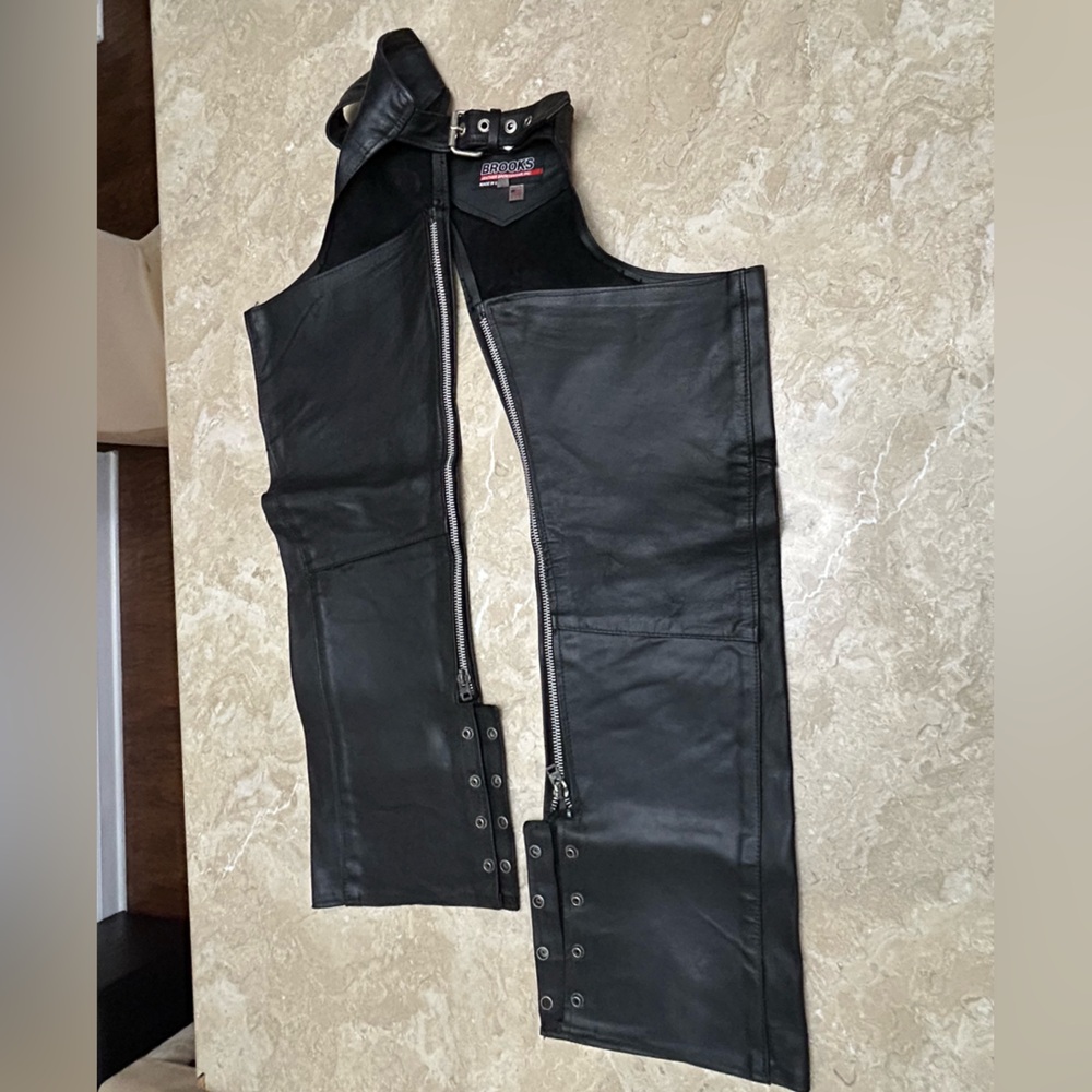 Brooks Leather Sportswear Motorcycle Black Chaps Size M Made in USA